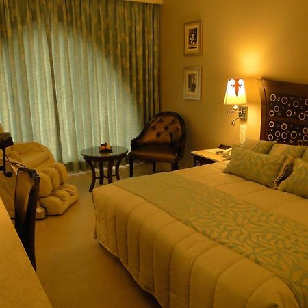 Sai Palace Hotel Bombay Eksteriør billede