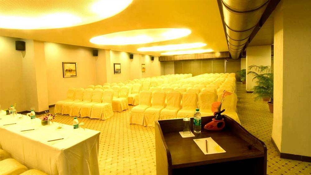 Sai Palace Hotel Bombay Eksteriør billede