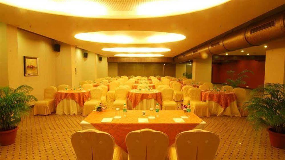 Sai Palace Hotel Bombay Eksteriør billede
